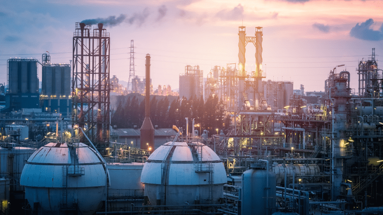 Indian Manufacturing Sector 2025: Growth, Jobs, Key Sectors & Global Outlook